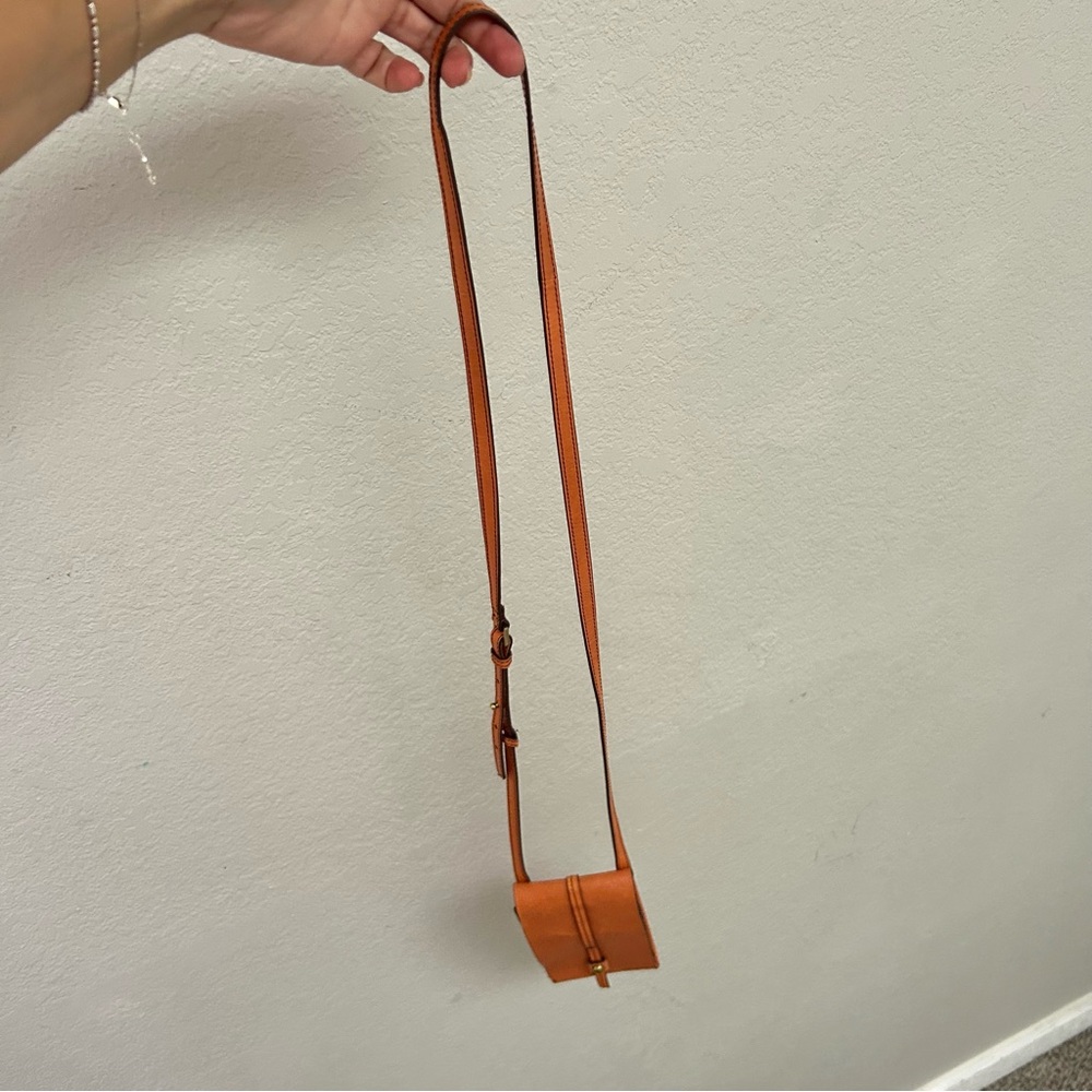 Hobo / Token Leather Crossbody Smart Phone Wallet Purse Bag - Picture 6 of 8